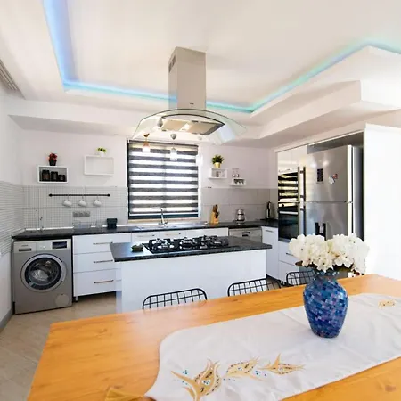 Dreamy With Private Pool And Jacuzzi In Kas 别墅 Sarıbelen