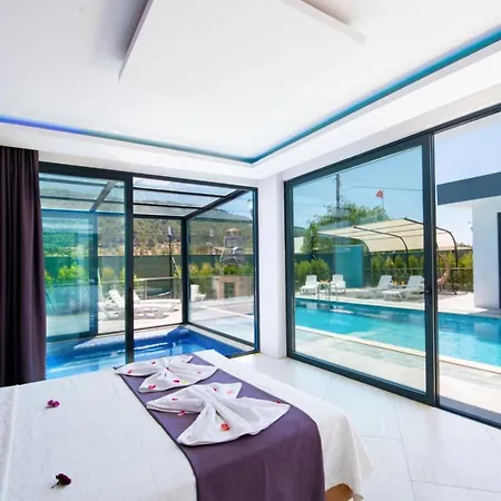 Dreamy With Private Pool And Jacuzzi In Kas Sarıbelen