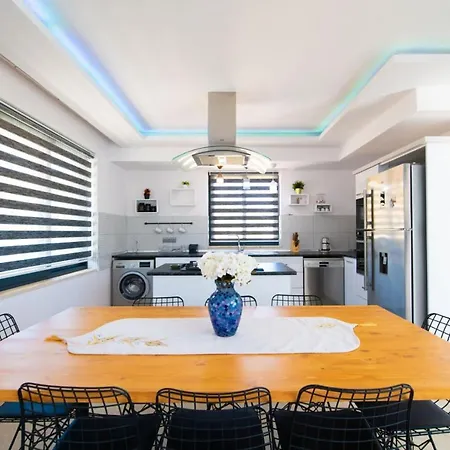 Dreamy With Private Pool And Jacuzzi In Kas 别墅 Sarıbelen