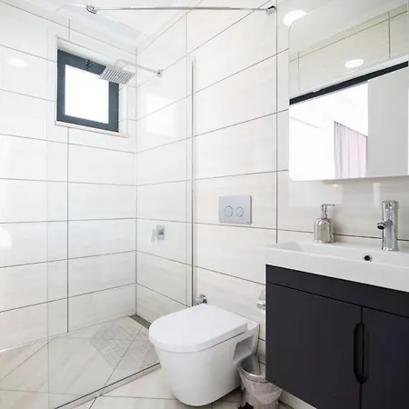 Dreamy With Private Pool And Jacuzzi In Kas 别墅